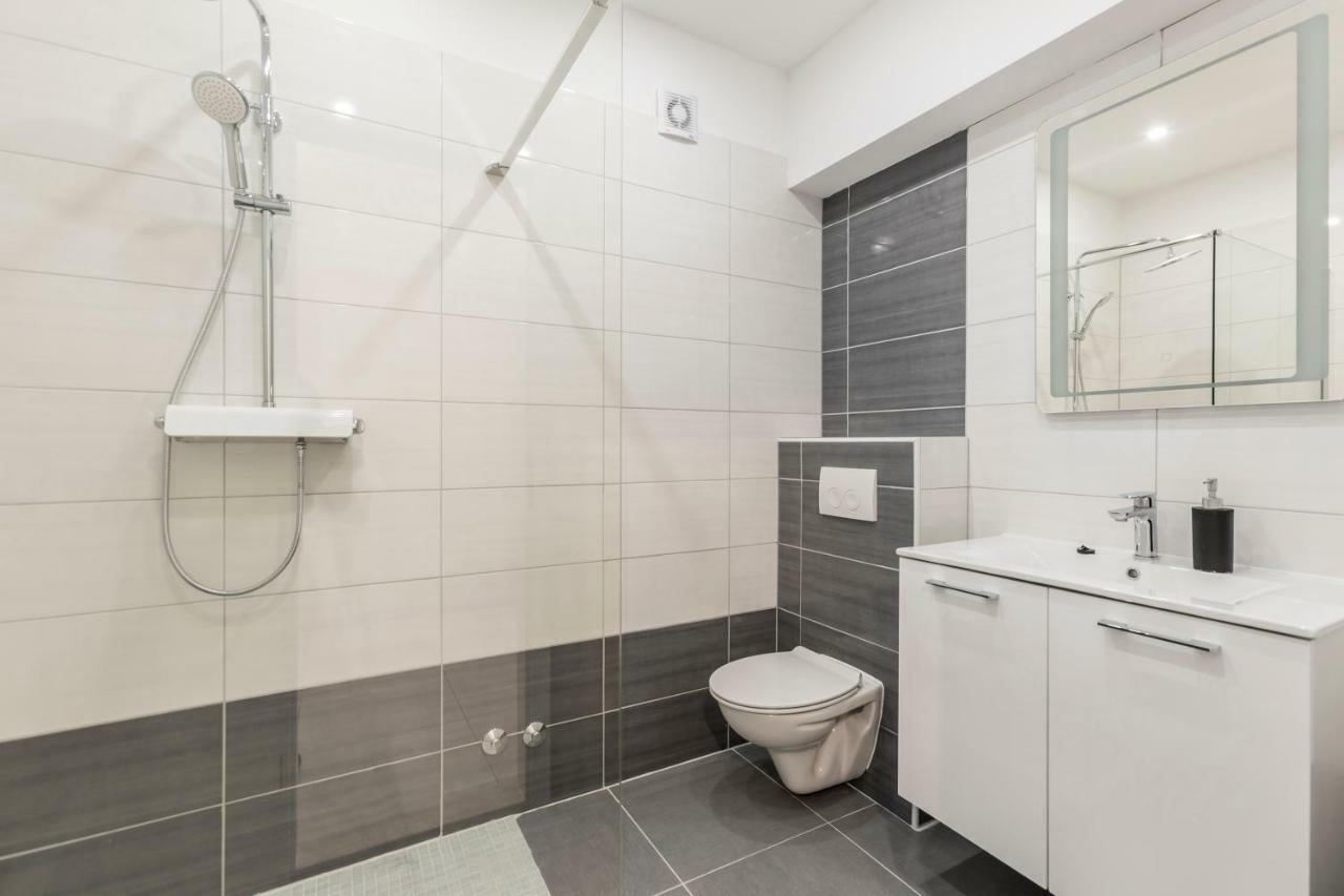Apartments Karlo ポドストラナ エクステリア 写真
