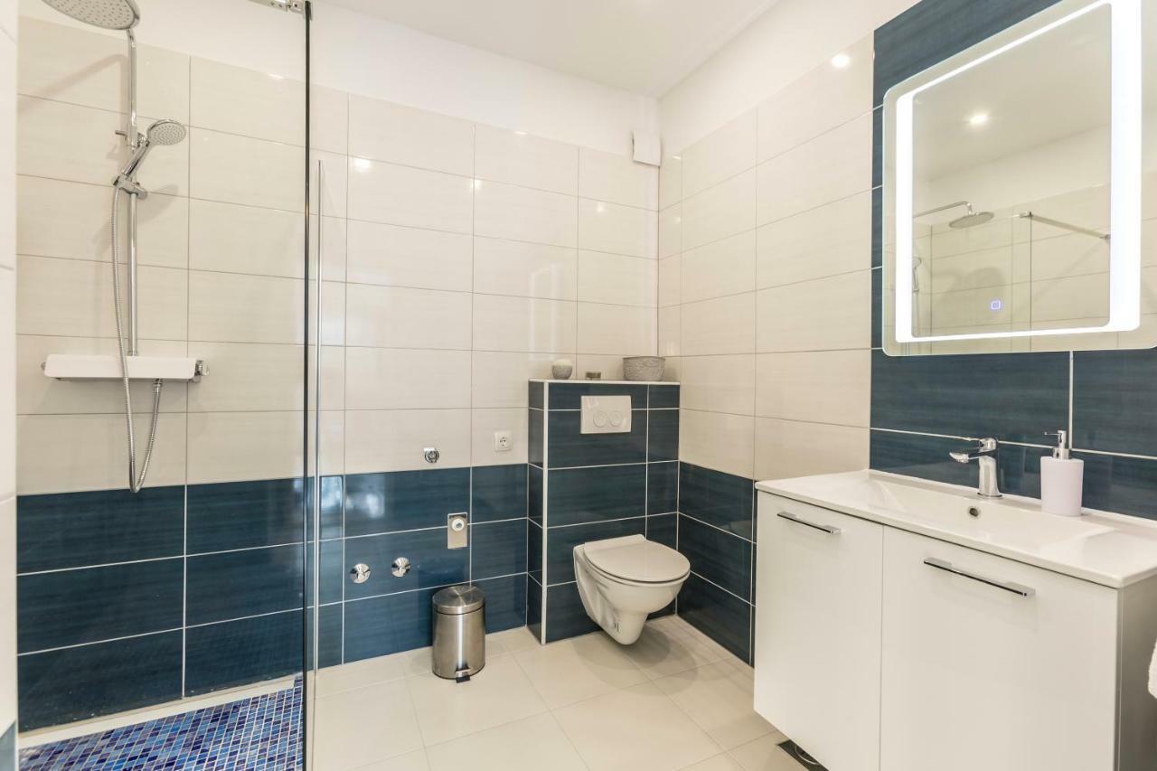 Apartments Karlo ポドストラナ エクステリア 写真